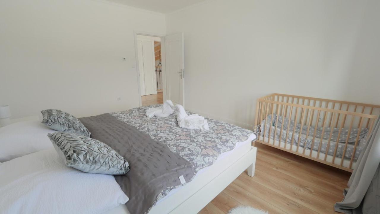 Villa Apartmanovy Dom S Virivkou, Pod Secnom, Liptovsky Jan à Liptovský Mikuláš Extérieur photo