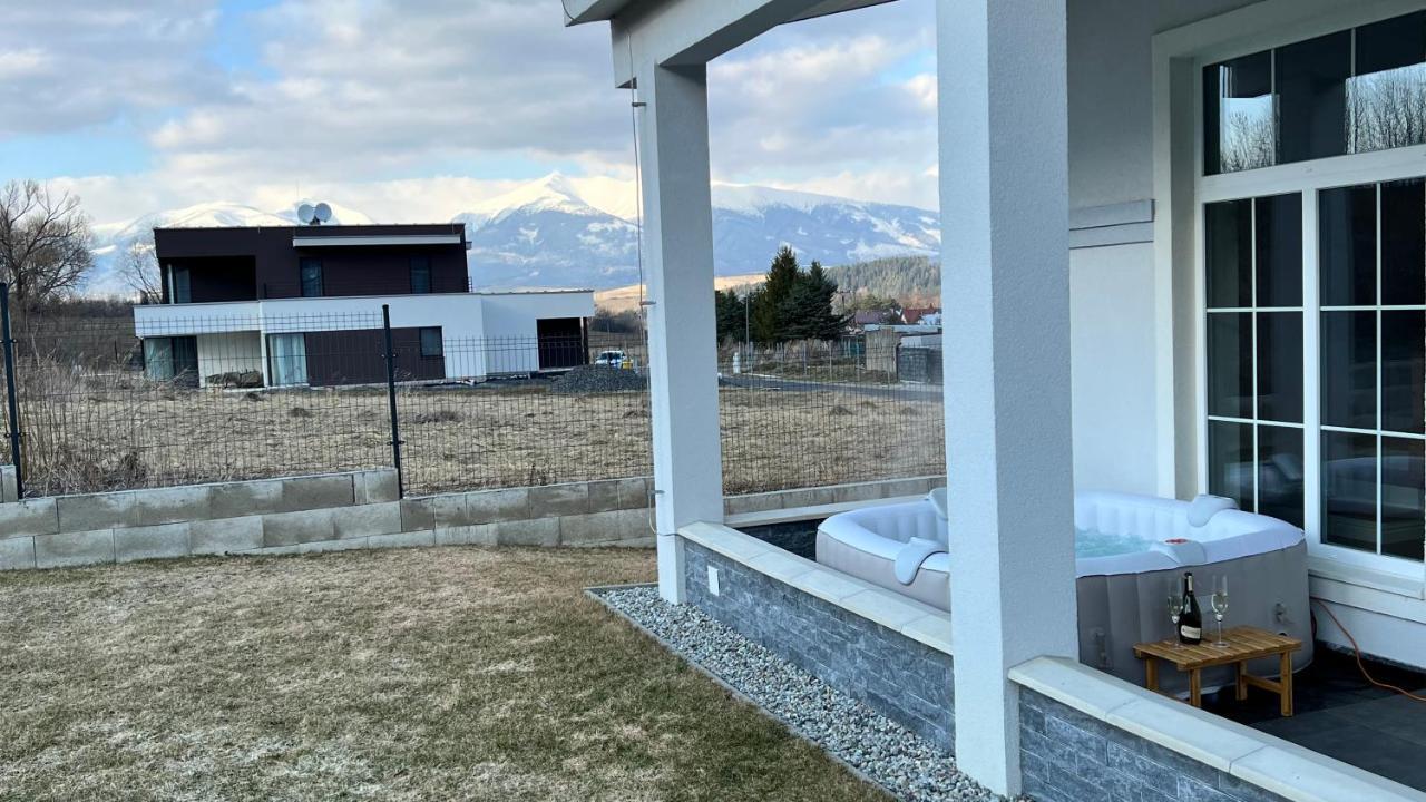 Villa Apartmanovy Dom S Virivkou, Pod Secnom, Liptovsky Jan à Liptovský Mikuláš Extérieur photo